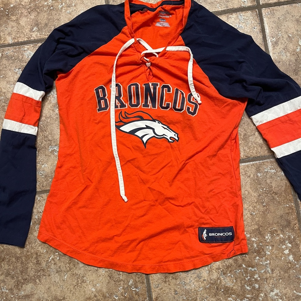Denver Broncos Women’s Long Sleeve Tee